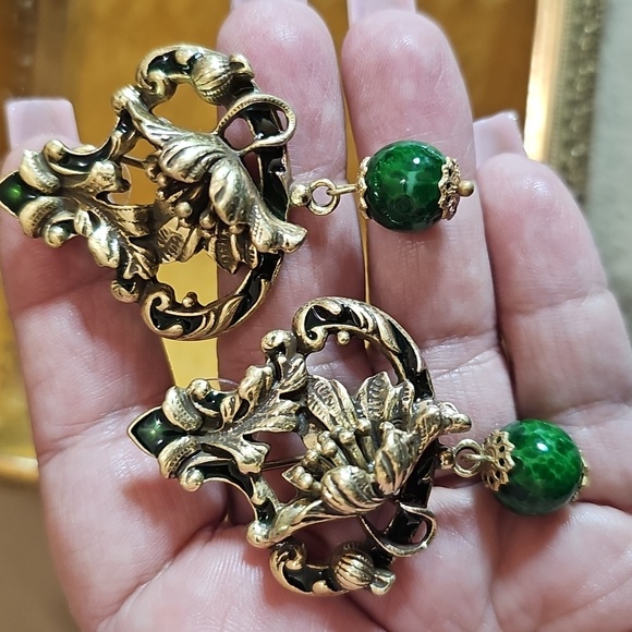 Heavy KJL Gold Tone Ornate Earrings - Picture 5 of 5